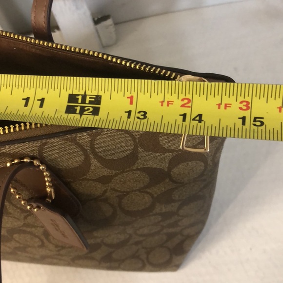 COACH SIG ZIP TOTE NWT - Picture 7 of 10